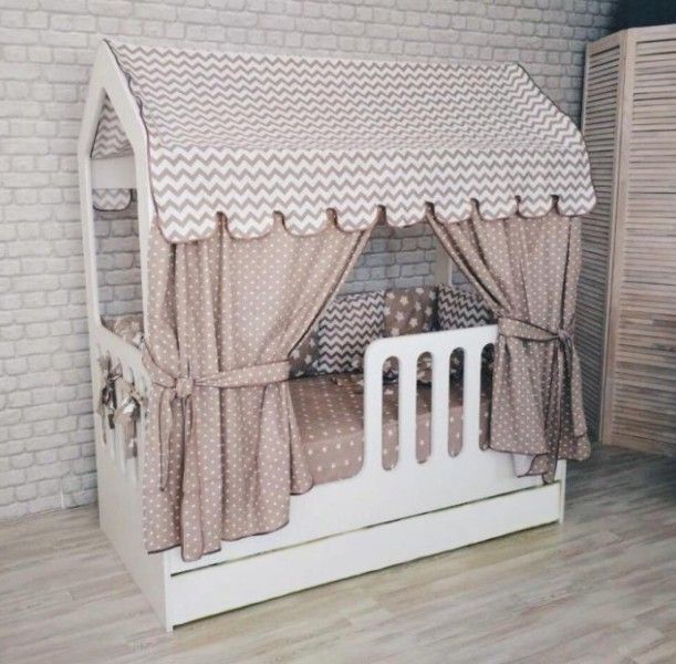 Кровать-домик с выдвижным ярусом фото